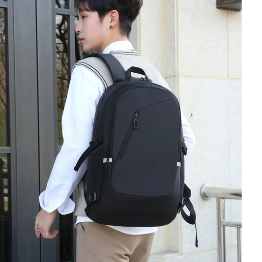 Mochila BP30 impermeable antirrobo para hombre portalaptop USB Negro